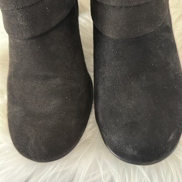 Aerosoles | Role Player Faux Suede Booties Size 8 - Picture 5 of 10